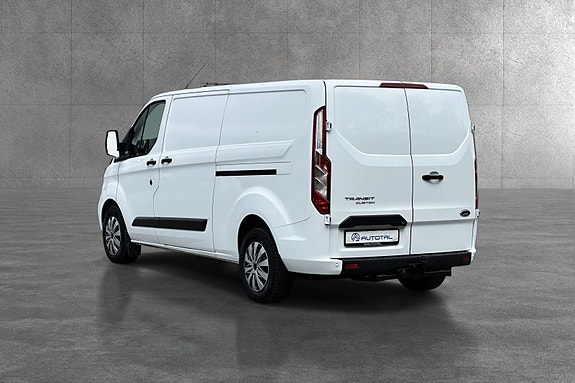 Ford Transit Custom 10 of 30