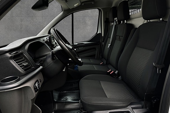 Ford Transit Custom 20 of 30