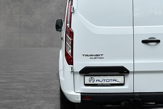 Ford Transit Custom 13 of 30