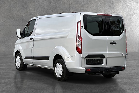 Ford Transit Custom 8 of 30