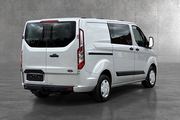 Ford Transit Custom 10 of 30