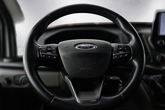Ford Transit 26 of 30