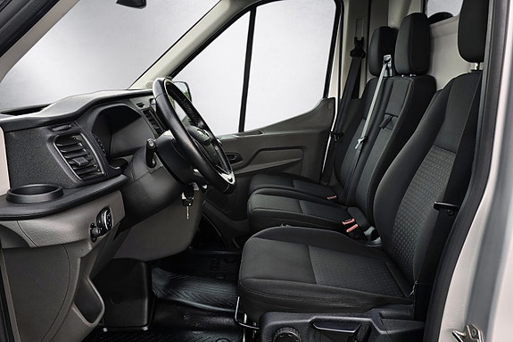 Ford Transit 18 of 30