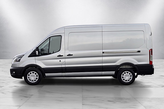 Ford Transit 9 of 30