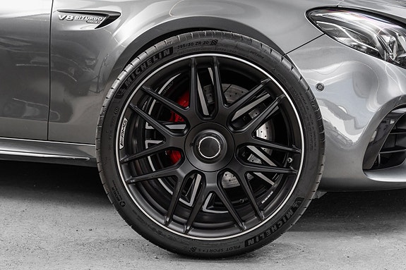 Mercedes-Benz E63 10 of 30