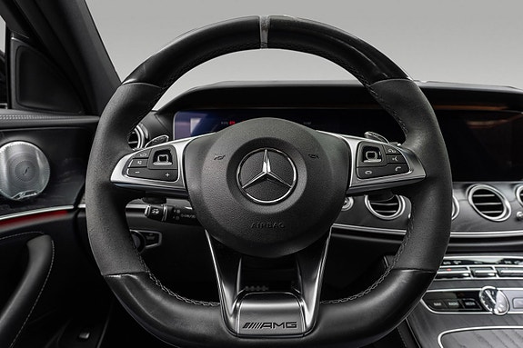 Mercedes-Benz E63 21 of 30