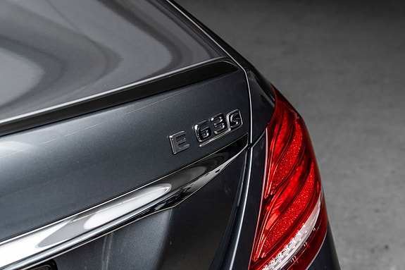 Mercedes-Benz E63 13 of 30