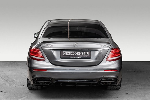 Mercedes-Benz E63 7 of 30