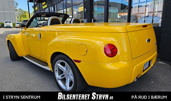 Chevrolet SSR 6 of 29