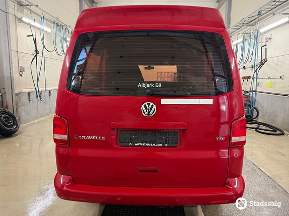 Volkswagen Caravelle 6 of 10