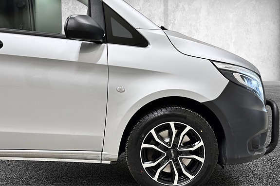 Mercedes-Benz Vito 14 of 30