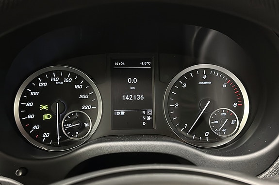 Mercedes-Benz Vito 29 of 30
