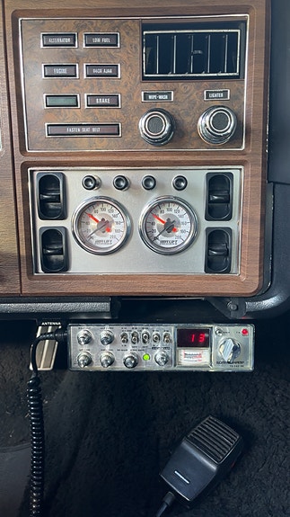 Lincoln Continental 6 of 11