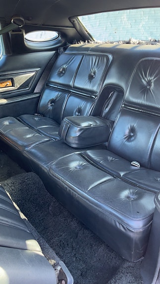 Lincoln Continental 5 of 11