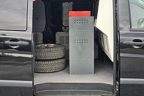 Mercedes-Benz Vito 14 of 27