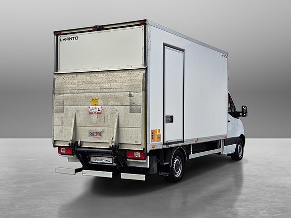Mercedes-Benz Sprinter 10 of 30