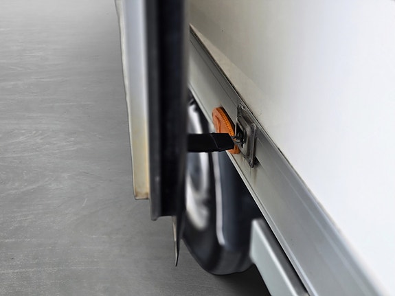 Mercedes-Benz Sprinter 21 of 30