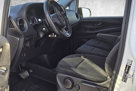 Mercedes-Benz Vito 13 of 30