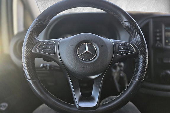 Mercedes-Benz Vito 23 of 30