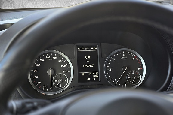 Mercedes-Benz Vito 28 of 30