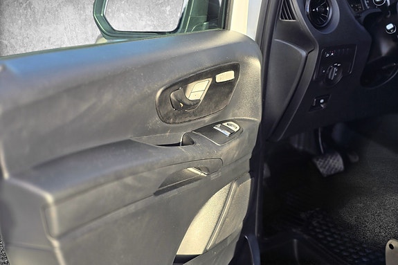 Mercedes-Benz Vito 21 of 30