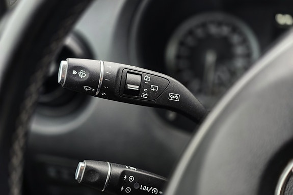 Mercedes-Benz Vito 25 of 30