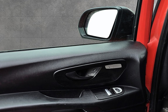 Mercedes-Benz Vito 29 of 30