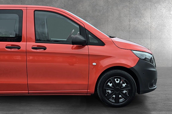 Mercedes-Benz Vito 14 of 30