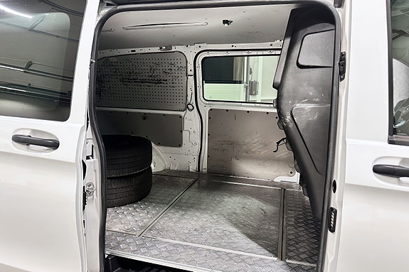 Mercedes-Benz Vito 18 of 30