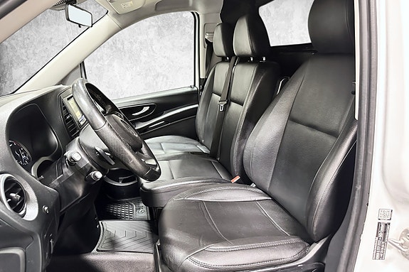 Mercedes-Benz Vito 15 of 30