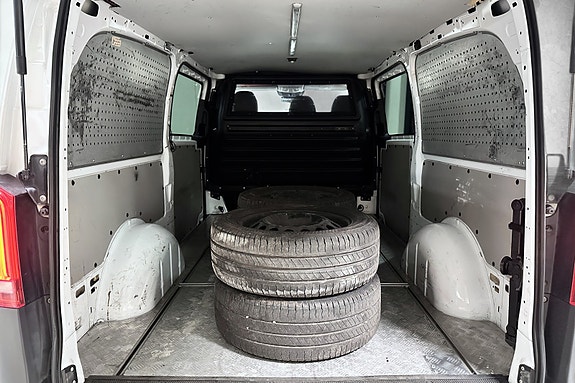 Mercedes-Benz Vito 17 of 30