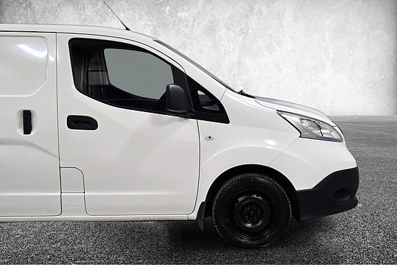 Nissan e-NV200 12 of 30