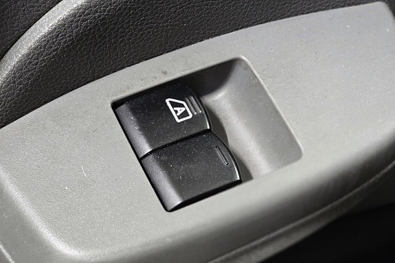 Nissan e-NV200 28 of 30
