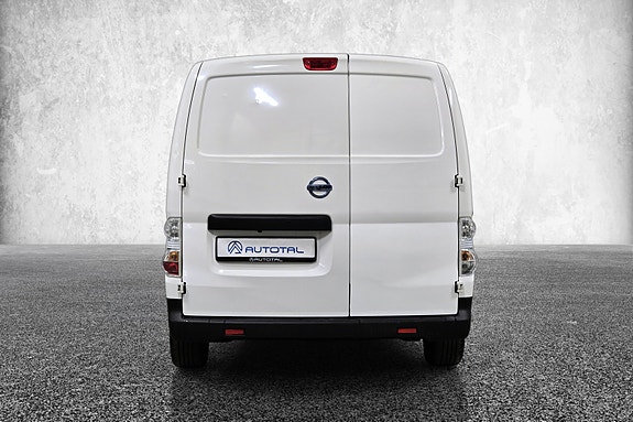 Nissan e-NV200 8 of 30