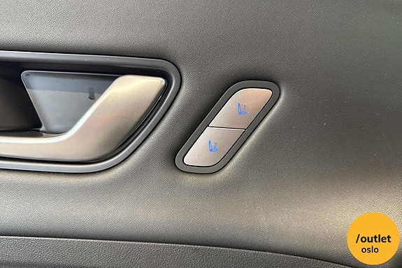 Hyundai Kona 17 of 30