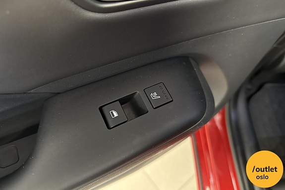 Hyundai Kona 13 of 30