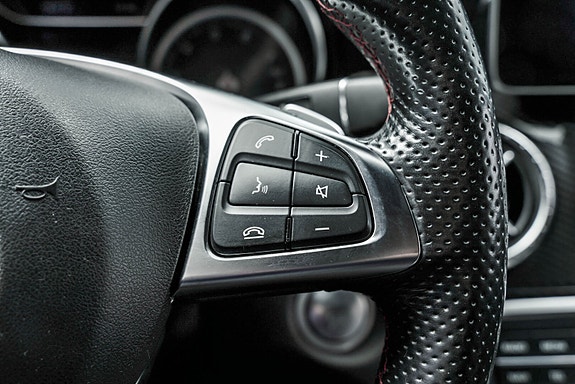 Mercedes-Benz CLA180 18 of 30