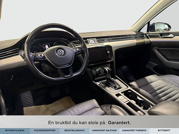Volkswagen Passat 10 of 13