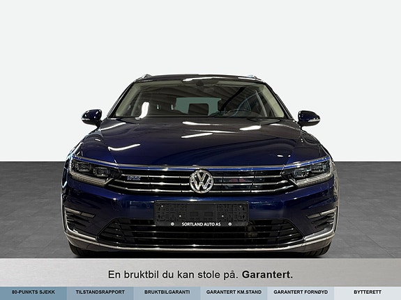 Volkswagen Passat 4 of 13
