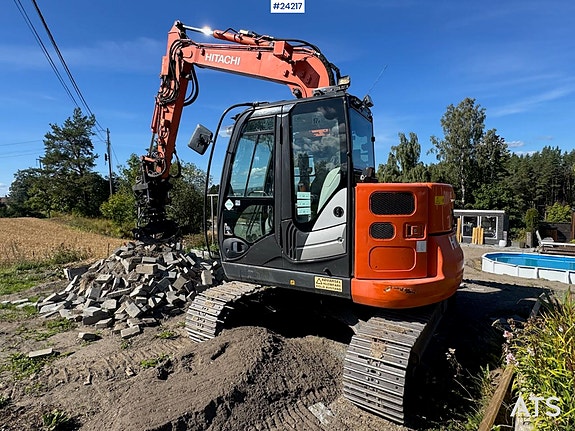 Hitachi ZX85US-5A Beltegraver m/ tilt, pusseskuffe og klype 7 of 30