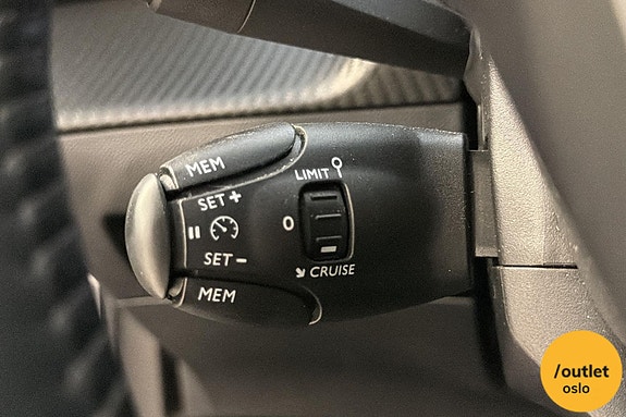 Peugeot 2008 22 of 25