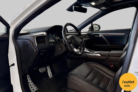 Lexus RX450h 13 of 29