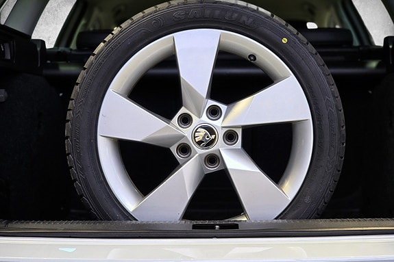 Skoda Octavia Scout 15 of 30