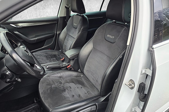 Skoda Octavia Scout 16 of 30