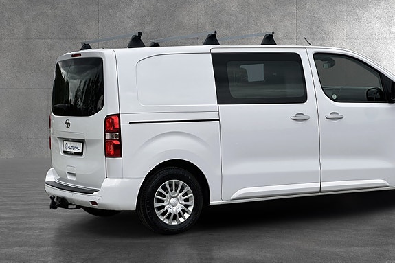 Toyota Proace 13 of 30