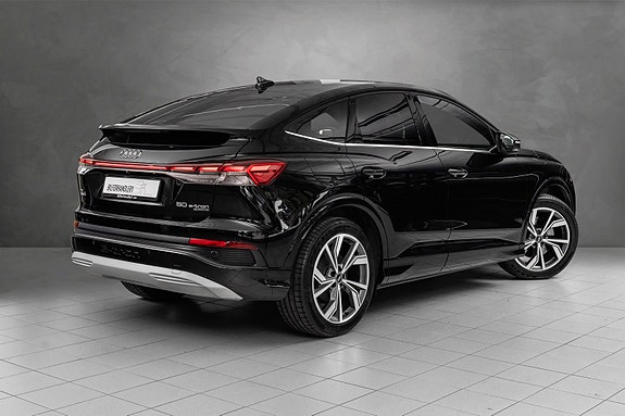 Audi Q4 e-tron 8 of 30