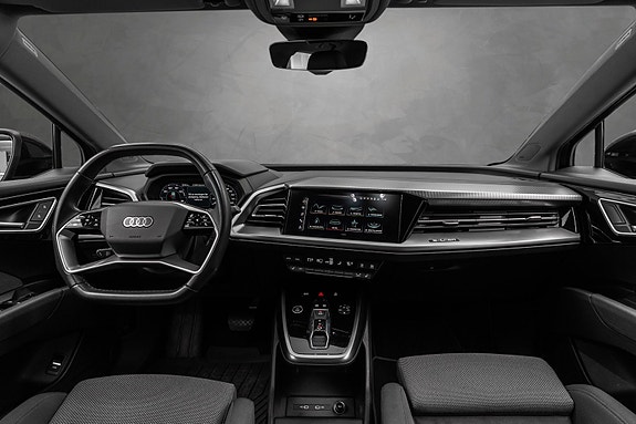 Audi Q4 e-tron 14 of 30