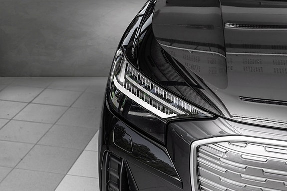 Audi Q4 e-tron 4 of 30