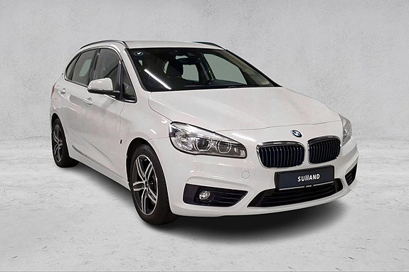 BMW 225xe 7 of 24
