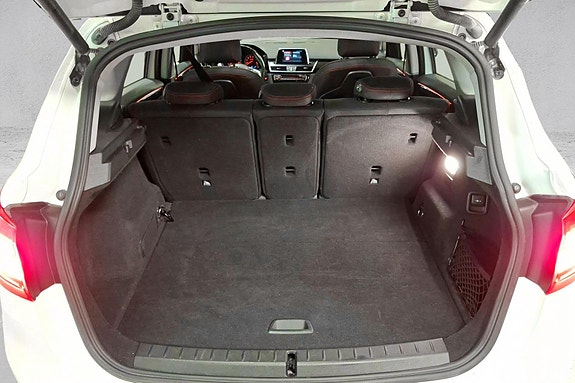 BMW 225xe 17 of 24